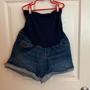 Indigo Blue Maternity Jean shorts size medium
